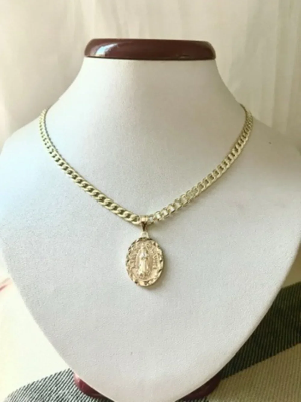 New Quality Laminated Gold Curb Link Chain & Virgen de Guadalupe Medallion Set